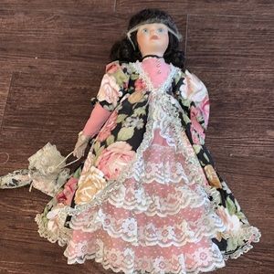 Royal collection 18’ doll